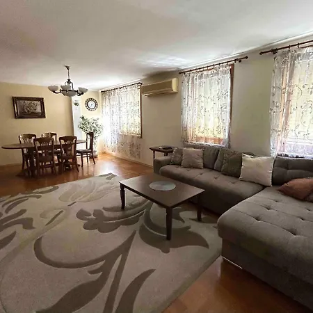 Apartament Spacious 2br At Red Square By Flat Manаger Warna