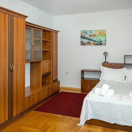 Spacious 2br At Red Square By Flat Manаger * Warna