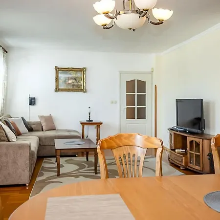 Spacious 2br At Red Square By Flat Manаger *