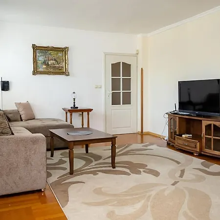 Apartament Spacious 2br At Red Square By Flat Manаger Warna